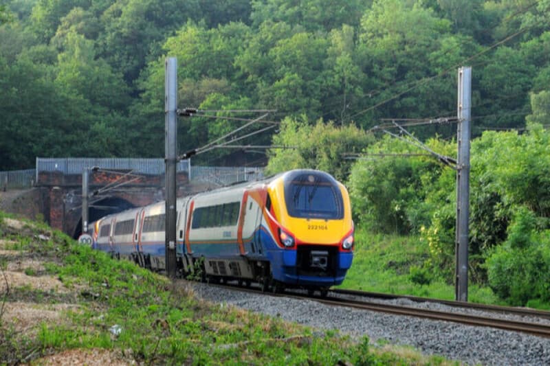 Brit regulator finds mobile network service on trains is far from first class