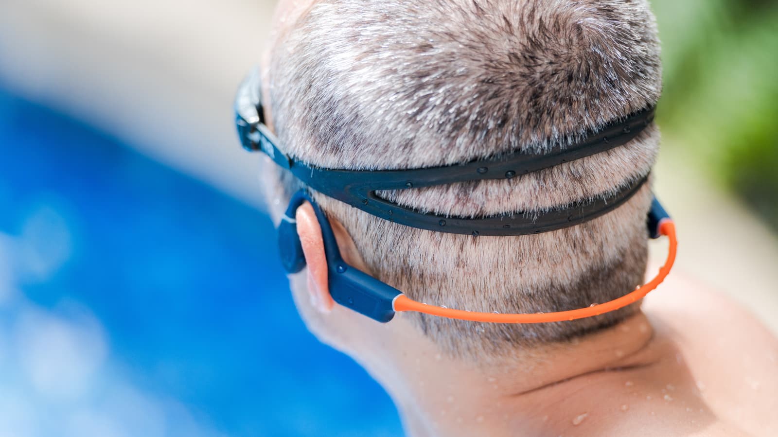 Swimming headphones: What makes them so different from regular headphones?