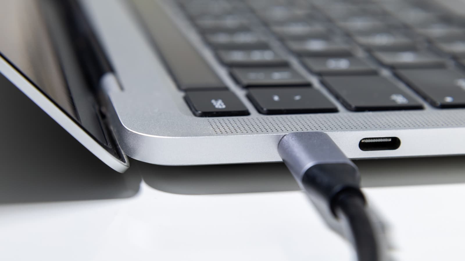 A USB-C port isn't a guarantee of high speeds: here's why
