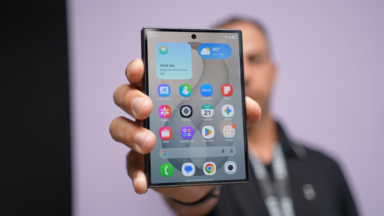 Apple's Foldable iPhone Ultra Faces a Surging Samsung Galaxy Z Fold 8