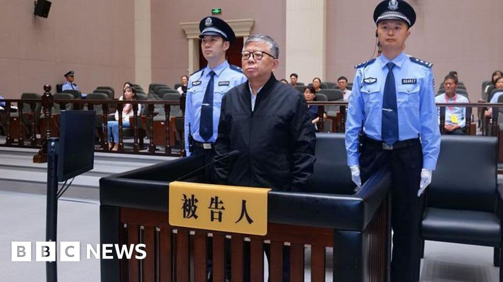 China sentences official to death for taking $325M in bribes