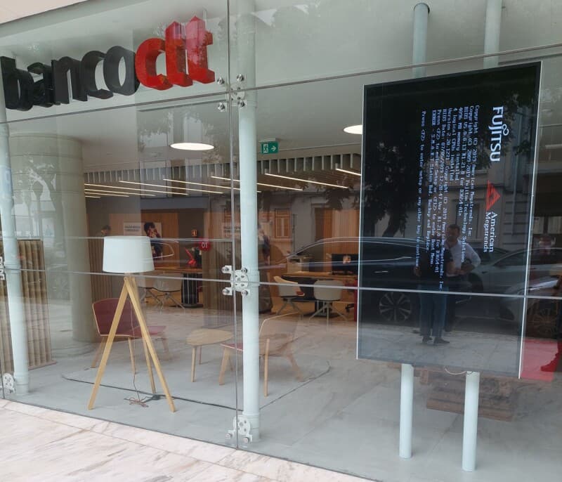 Portuguese bank sign's storage is about to cash out