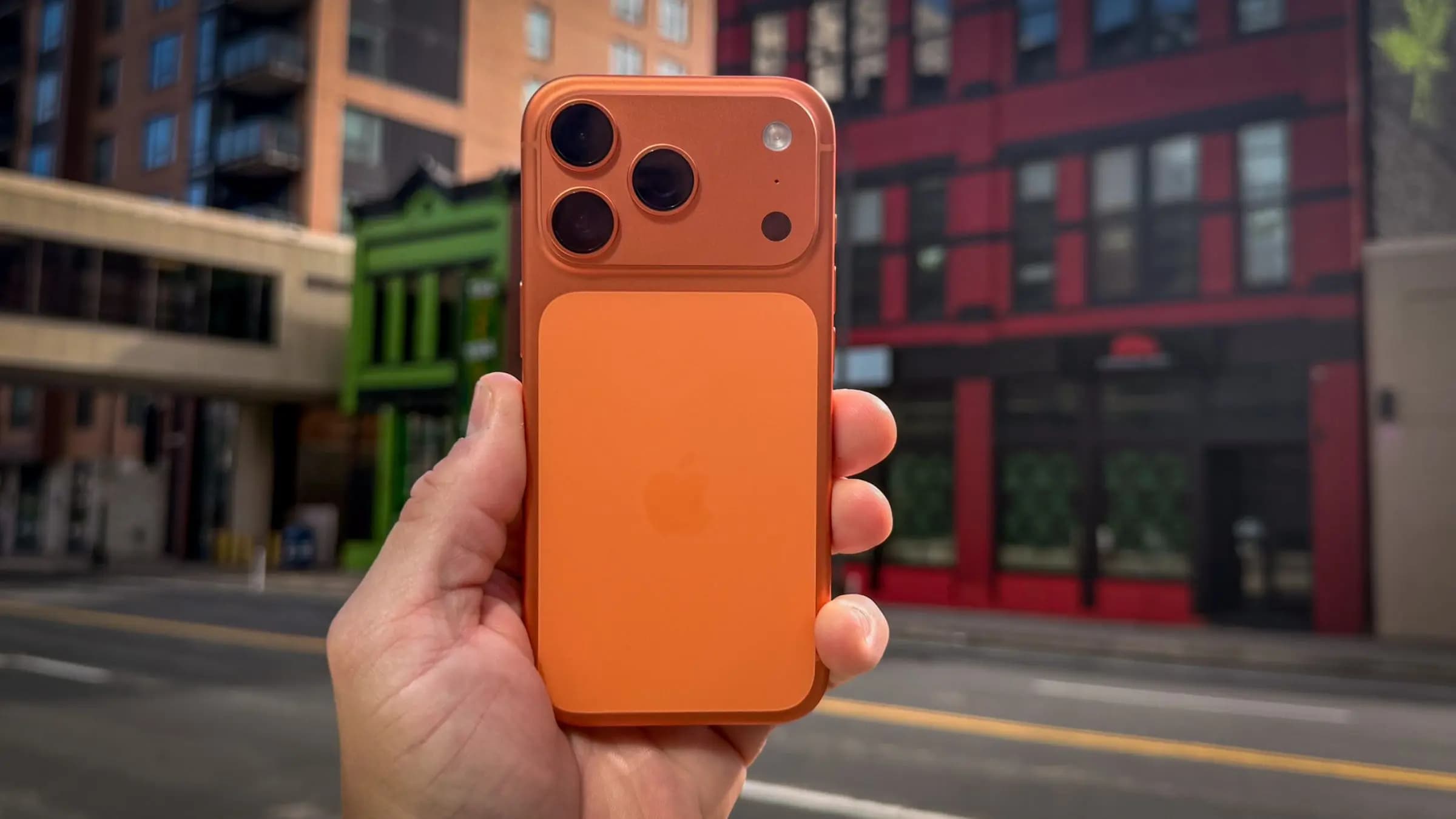 Apple bets its 2026 lineup on just two display makers