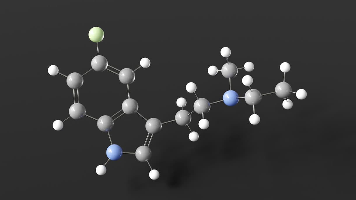 Einstein's relativity rules chemical bonds in heavy elements, new research shows