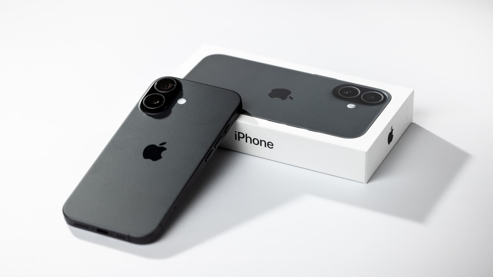 How to lease an iPhone instead of buying one