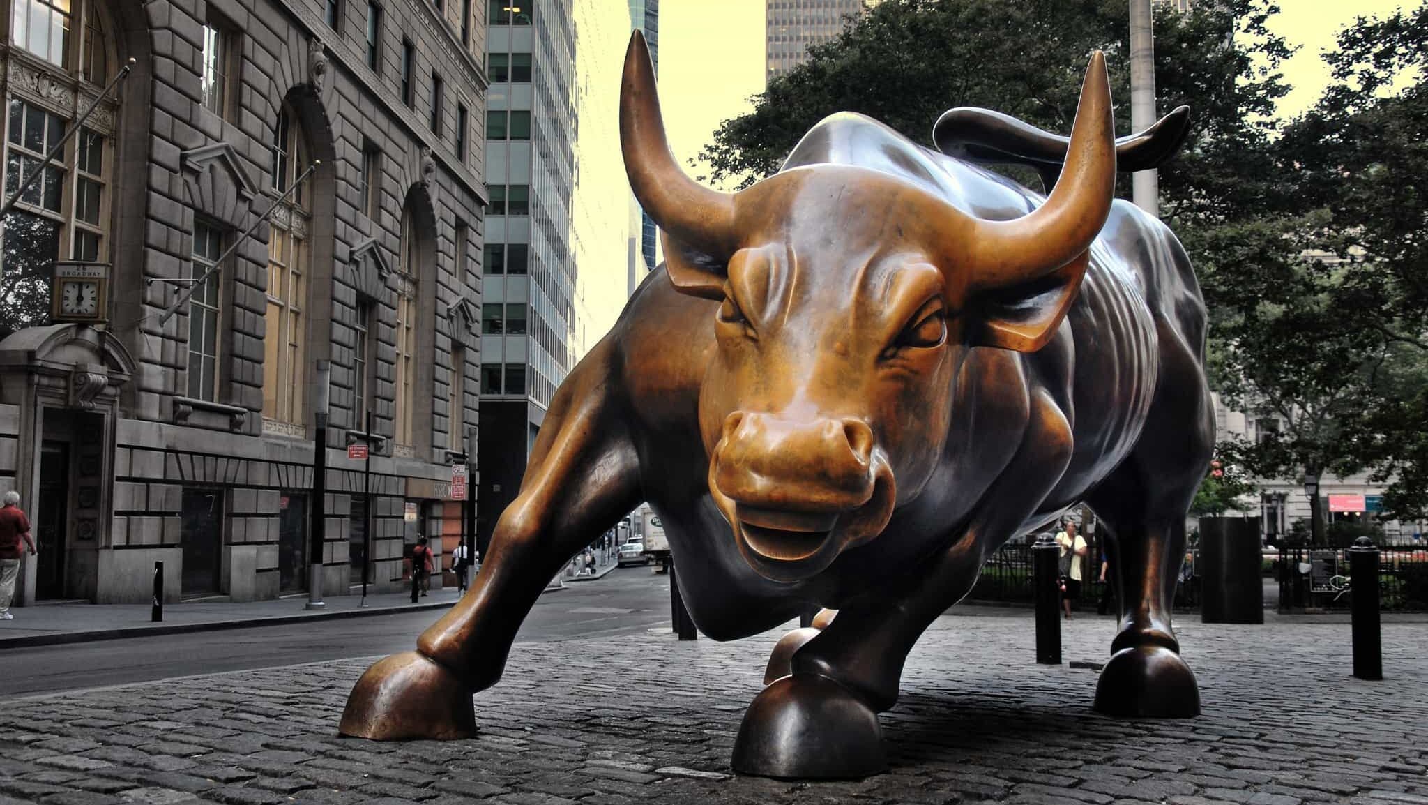 Today in Apple history: Apple stock smashes through $700 barrier