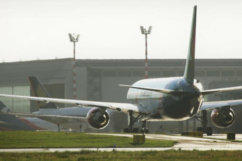 Amazon-branded plane in fatal accident at Miami Airport