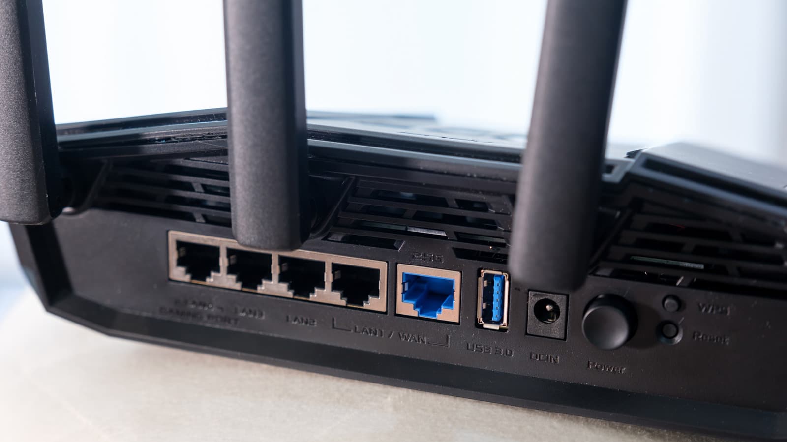 What is a dual-band router and why is it important for good Wi-Fi?