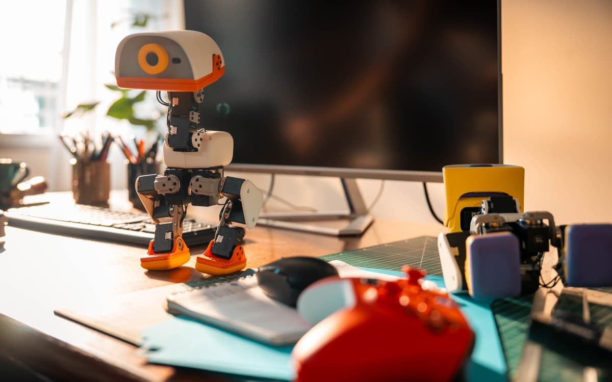 Hugging Face is selling a cute $399 open-source duck robot, Microduck