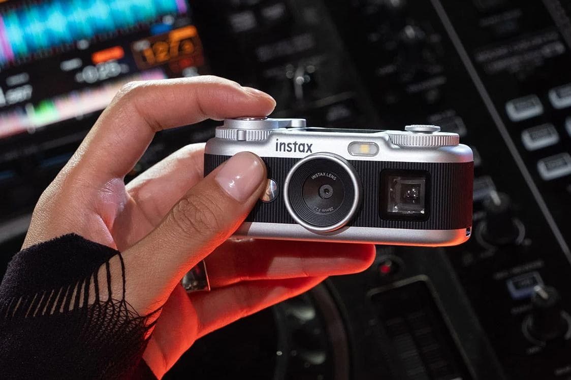 Fujifilm’s Instax Pal 2 is a tiny digital camera that may not disappoint