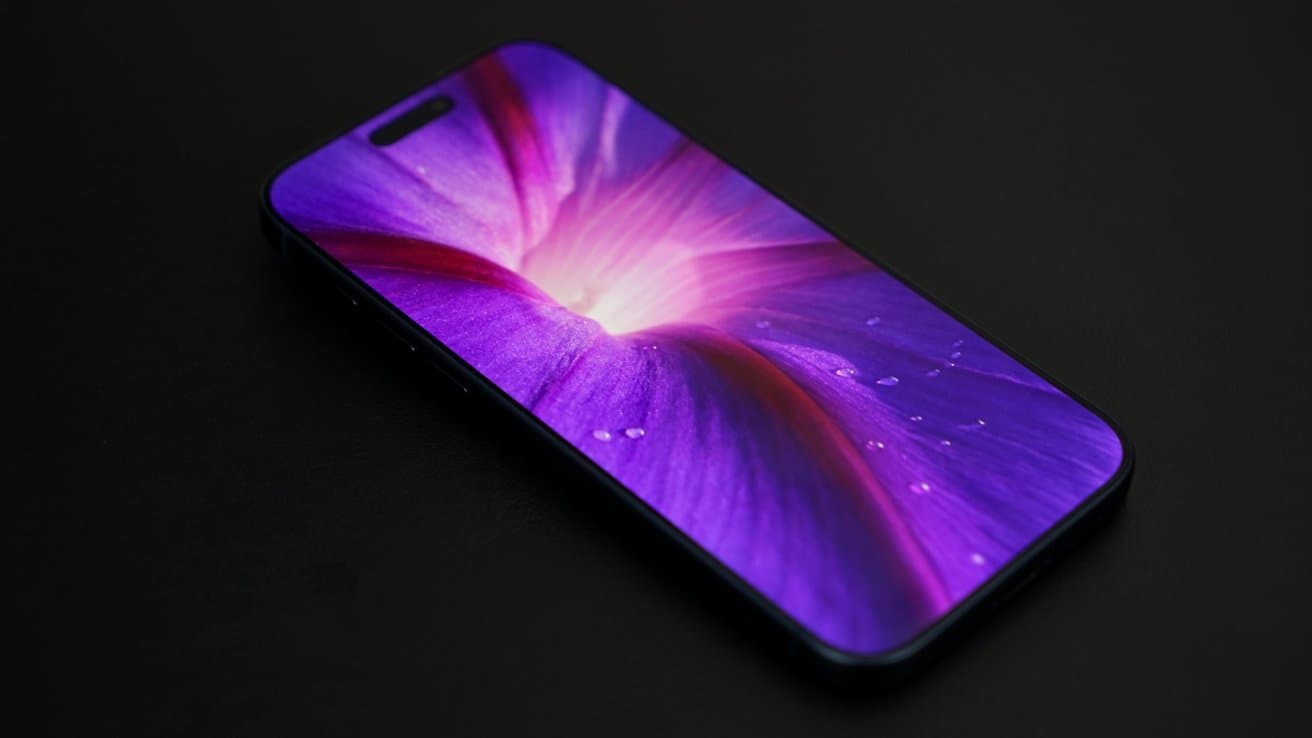 Apple stocking up on OLED screens to offset RAM and SSD prices
