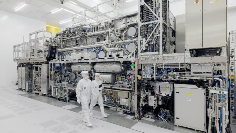 ASML and TSMC want bigger masks for smaller chips
