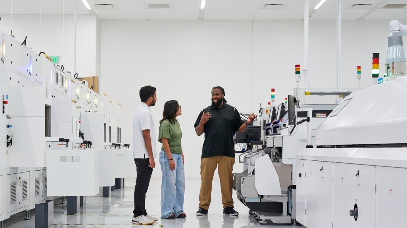 Apple opens Houston center to train next generation of U.S. manufacturers
