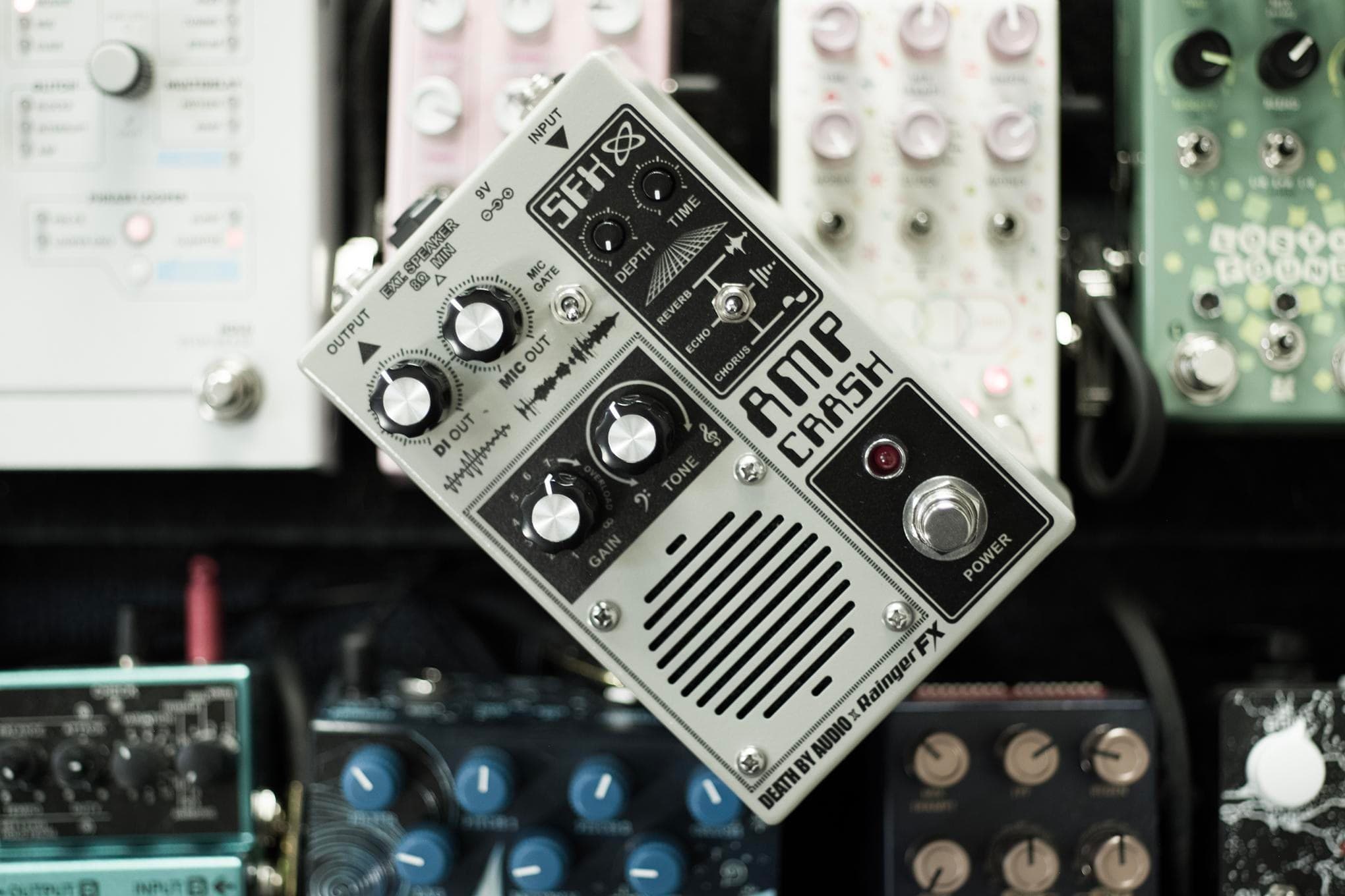 This tiny guitar amp is the most unhinged distortion pedal I’ve ever used