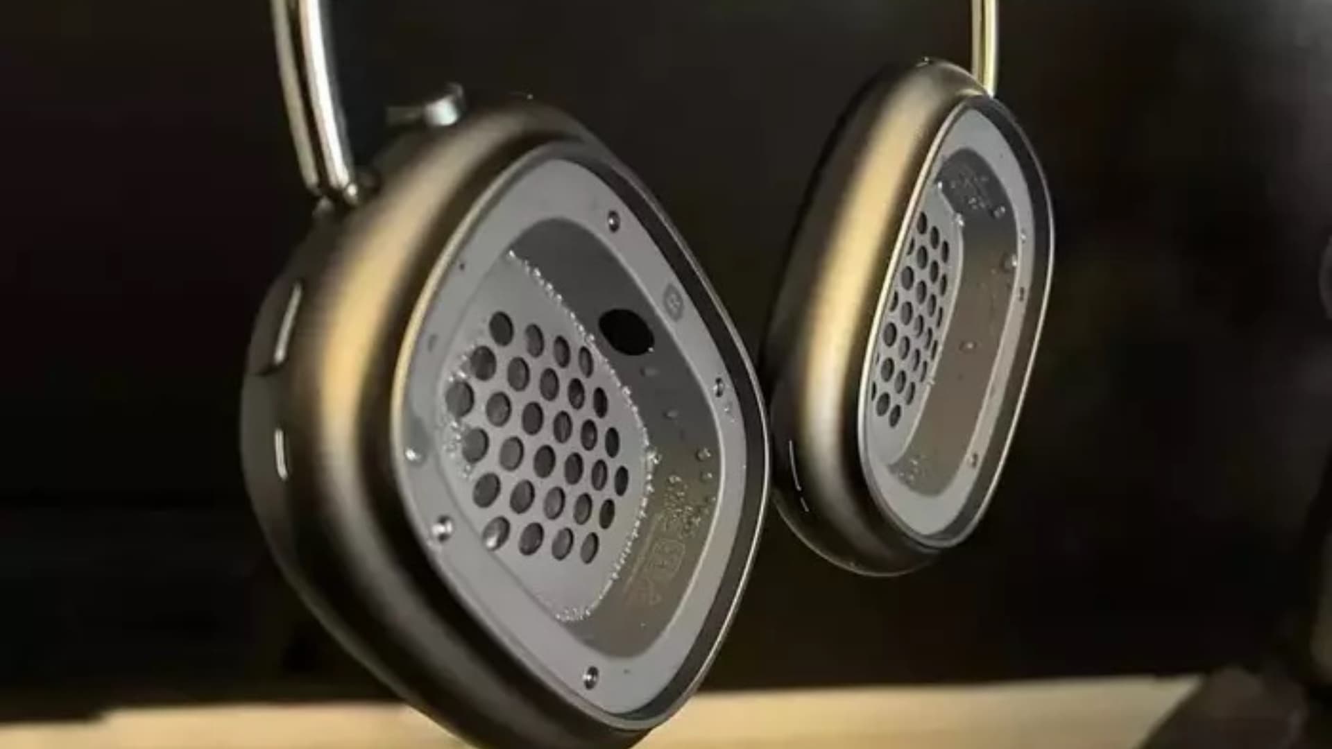 AirPods Max Condensation Lawsuit Largely Dismissed by NY Judge