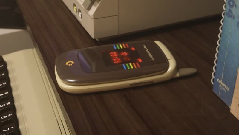 Commodore gets into the phone biz with Sailfish-powered retro 'Callback'