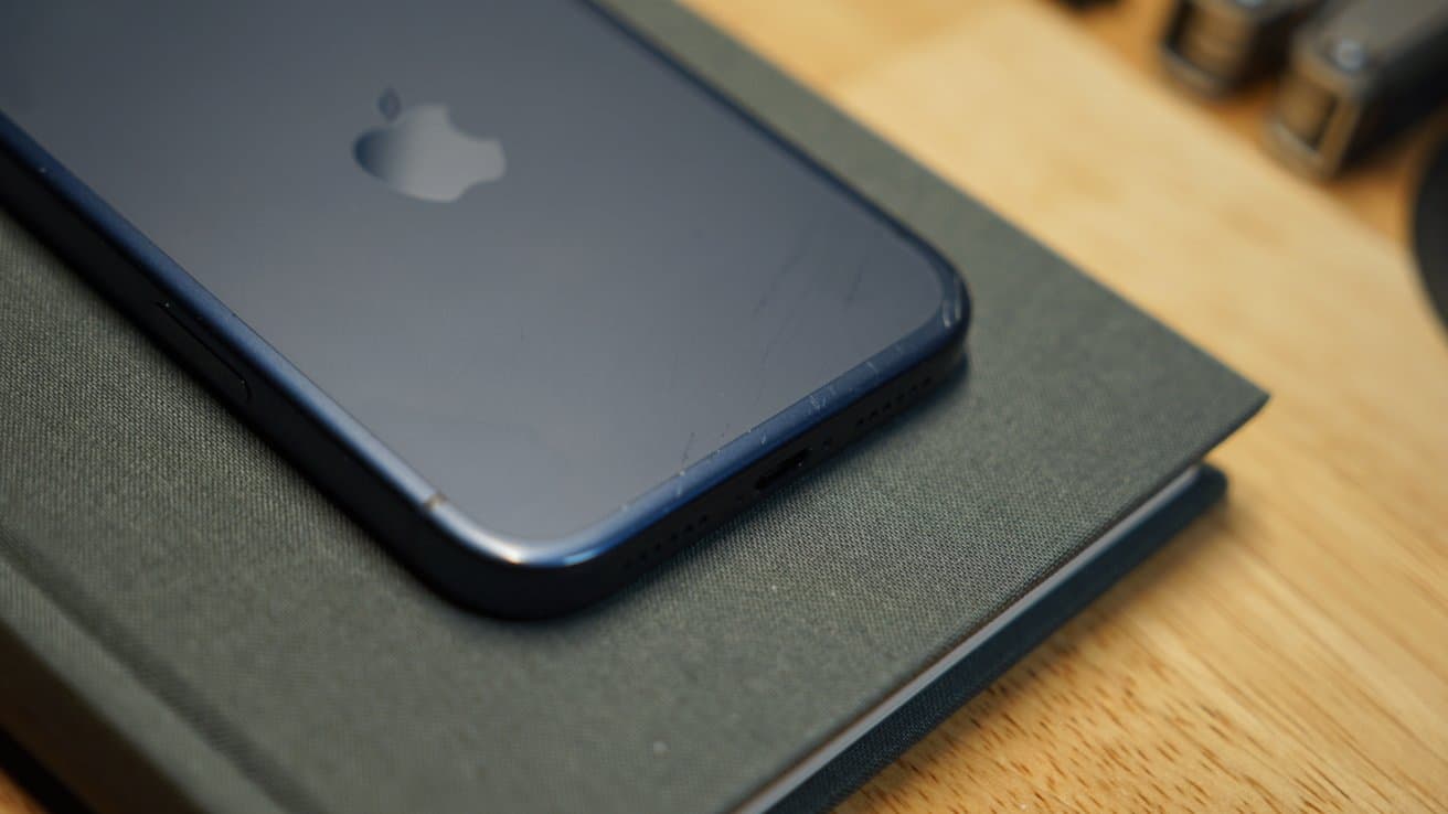 iPhone Fold, AirPods with cameras, & time capsules all in question on the AppleInsider Podcast