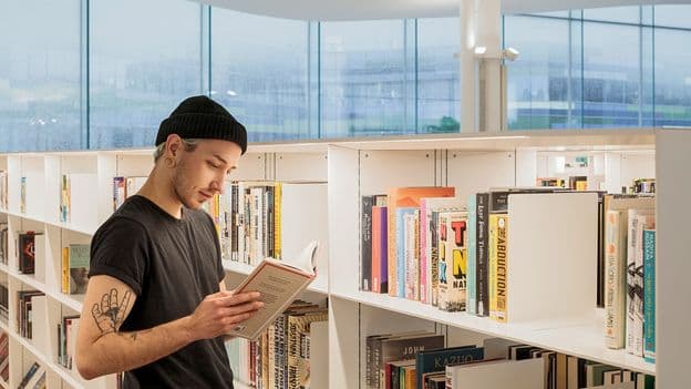 Renting a sewing machine from the library