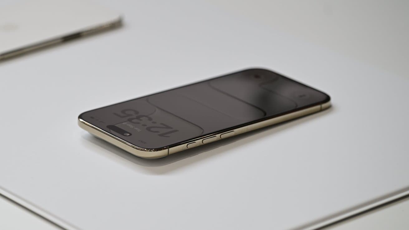 Glass-heavy iPhone 20 borrows from iPhone Air, gets better cooling